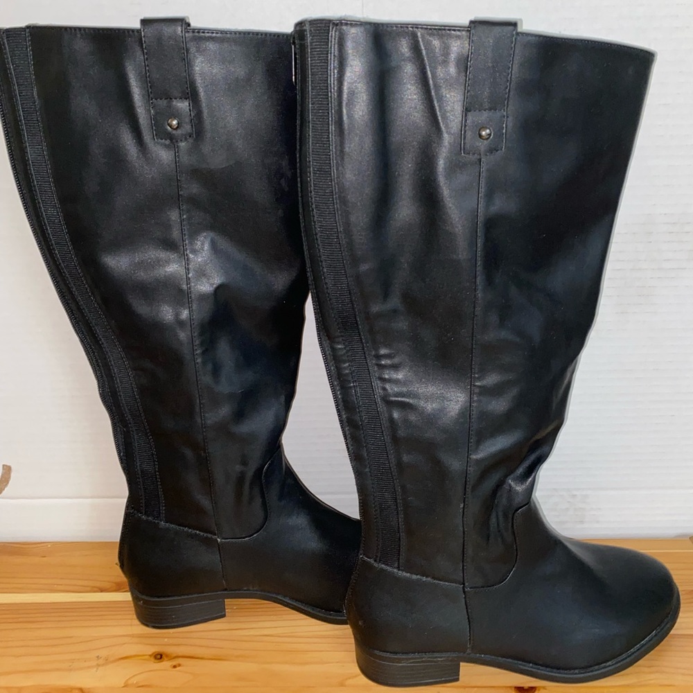 Black knee high boots